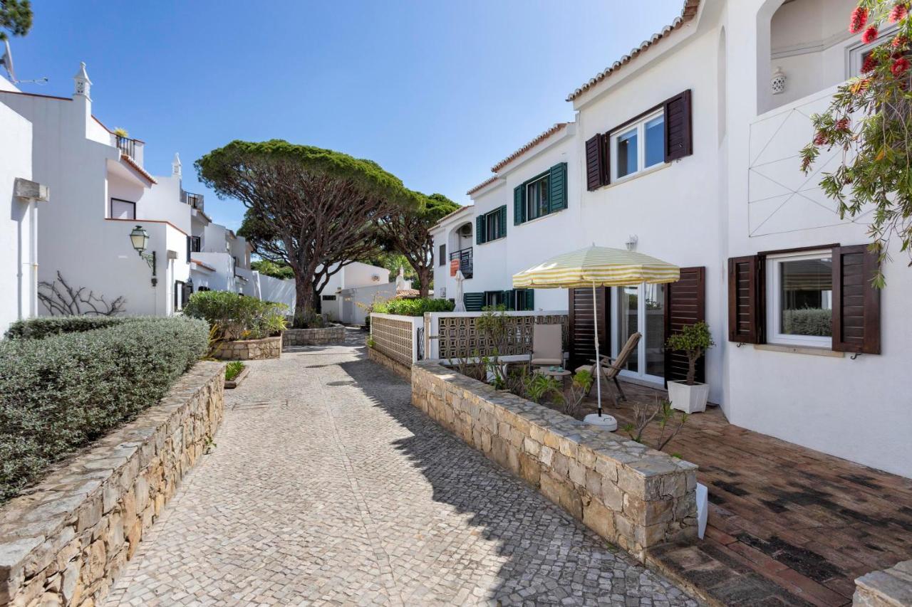 Villa Isabel Vale do Lobo Bagian luar foto